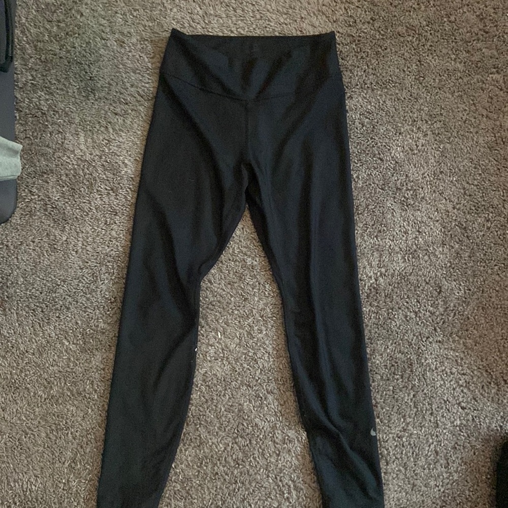 Cute black nike leggings size m